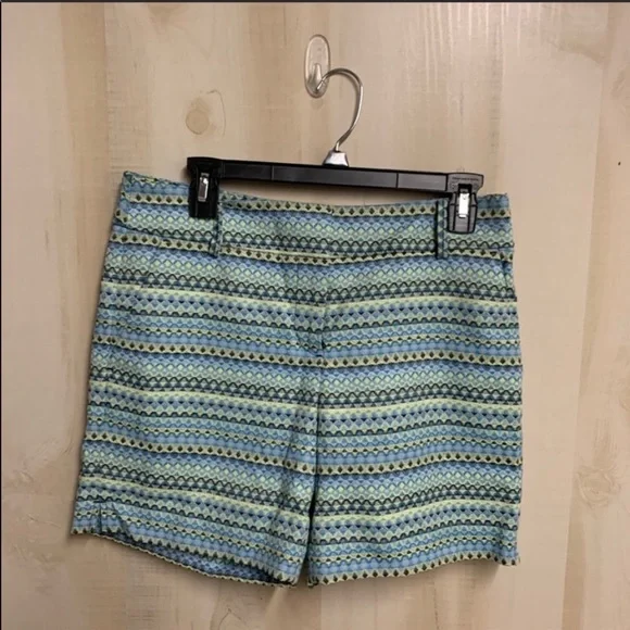 Loft Tweed high Rise Shorts Size 4 - Picture 12 of 12